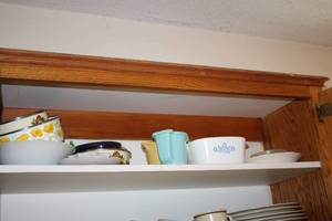 lot 911 image: Housewares - Bowls, Servers, Baking Dish