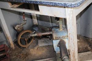 lot 920 image: Lot of (2) Pumps
