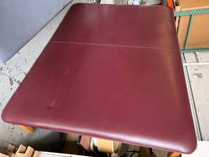 Dynatronics Physical Therapy Massage Chiropractic Table