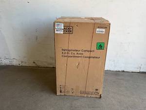lot 28 image: BLACKDECKER 3.2 cu ft. Black Compact Single Door Mini Fridge with Freezer