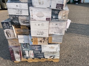 lot 142 image: Wholsale Pallet of Installed or Incomplete Lighting