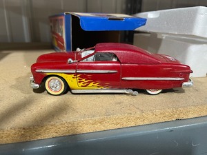 lot 5 image: 1950  Ford Convertible