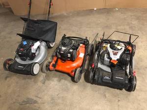 lot 4 image: Lot of Lawn Mowers For Parts  Customer Returns See Pictures