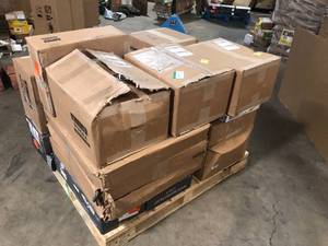 lot 11 image: Pallet of Mixed Assorted Ceramic Flooring Various Models and Conditions Customer Returns See Pictures