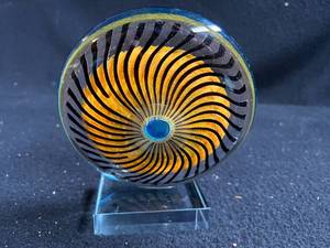 lot 11 image: Decorative Glass Orb