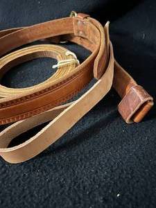 lot 53 image: Box of Leather Belts, Scraps