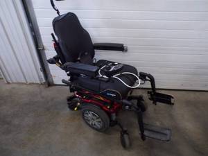 lot 1 image: Comfort M2 Electric Wheel Chair