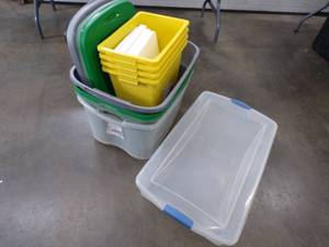 lot 17 image: Storage Totes with Covers