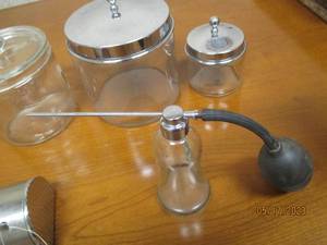 lot 10 image: Dental jars, mouth rinse and dual d...