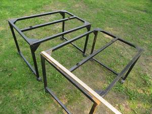 lot 10 image: METAL ROLLING CART FRAMES