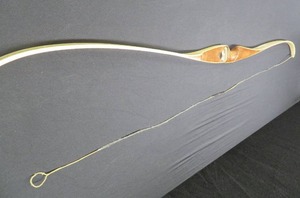 lot 22 image: VINTAGE SHAKESPEARE WONDERBOW (RECURVE)