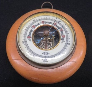 lot 26 image: ATCO GERMAN VINTAGE BAROMETER