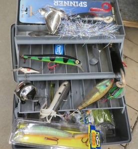 lot 41 image: PLANO TACKLE BOX FILLED WITH MUSKY LURES