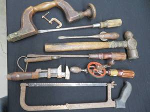 lot 96 image: ANTIQUE  VINTAGE HAND TOOLS