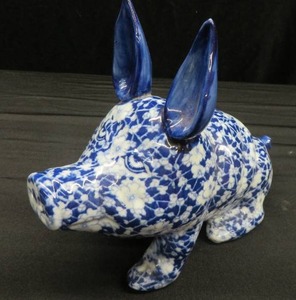 lot 128 image: VICTORIA WARE IRONSTONE BLUE WHITE PIG