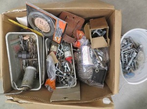 lot 132 image: 3 VINTAGE WEAREVER PANS BURIED UNDER GOOD GUY STUFF.