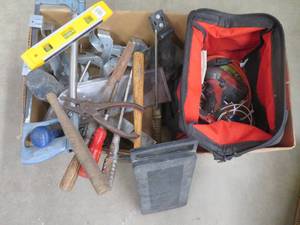 lot 145 image: LOT OF MISC TOOLS
