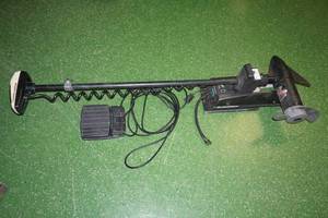 lot 4 image: Minn Kota Auto Pilot 55 Lb Thrust Bow Mount Trolling Motor