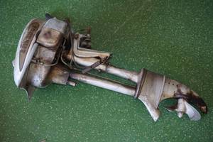 lot 12 image: 1939 Evinrude Fisherman 5.4 HP Outboard Motor