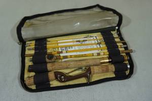 lot 38 image: Eagle Claw Fiberglass Spincast Pack Rod
