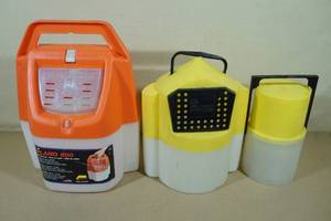 lot 87 image: 3 Minnow Buckets