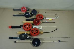 lot 115 image: Assorted Ice Fishing Rods with Reels