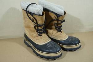 lot 128 image: Sorel Caribou Winter Boots - Mens 12