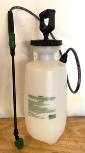 lot 131 image: Scotts Yard Sprayer