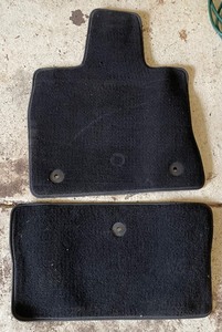 lot 124 image: Four Lincoln Aviator Floor Mats