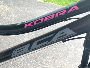 lot 77 image: 20 Kobra Bicycle