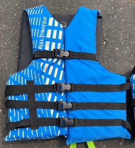 lot 98 image: Adult Full Throttle Life Jackets and Speedo Childrens Life Jackets