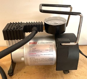 lot 104 image: Viair 70P Portable Compressor