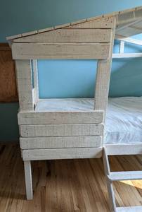 lot 8 image: Adorable Twin Tree House Loft Bed