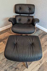 lot 5A image: Eames Style Lounge Chair and Ottoman #2