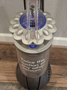 lot 26 image: Dyson Ball Vacuum