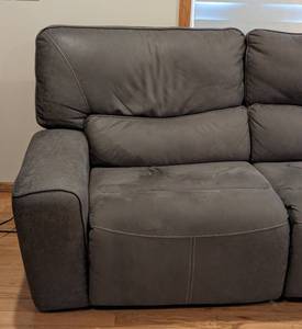 lot 3 image: Lovely Grey Reclining Sectional