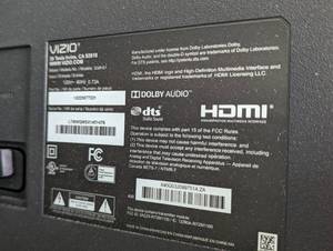 lot 44 image: Vizio 32 Smart TV