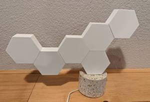 lot 58 image: Interchangeable Hexagon Lamp