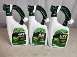 lot 50 image: New Scotts Liquid Green Max Lawn Food