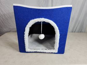 lot 76 image: New Collapsible Cat Cubby