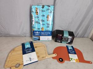 lot 114 image: New Cute Camping Accessories