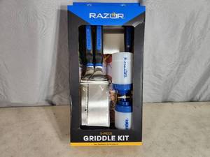 lot 133 image: New Razor 5 Piece Griddle Kit