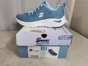 lot 147 image: New Skechers Arch Comfort Blue Sneakers