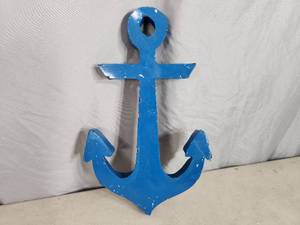 lot 170 image: New Handmade Recycled Metal Art Anchor