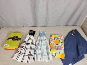 lot 173 image: New Kitchen Towels and Bar Mops