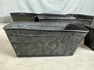 lot 180 image: 12 New Metal Decorative Bins