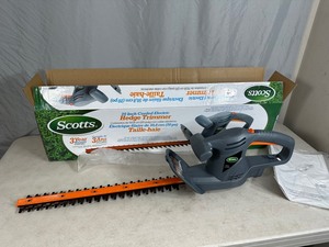 lot 8 image: New Scotts 20 Inch Electric Hedge Trimmer