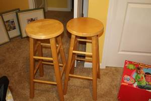lot 940 image: Lot of (2) 29 Wood Bar Stools