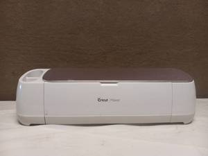 lot 35 image: CRICUT MAKER MACHINE