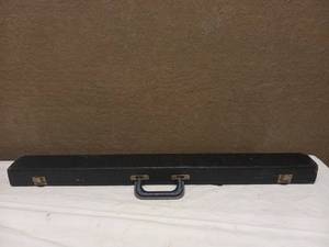 lot 74 image: POOL CUE & CASE